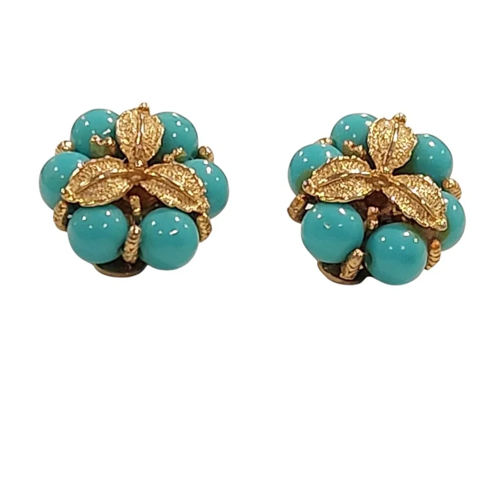 Vintage Mid-Century Gold-tone Trefoil Leaf Turquoise Beads Clip-on Stud Earrings
